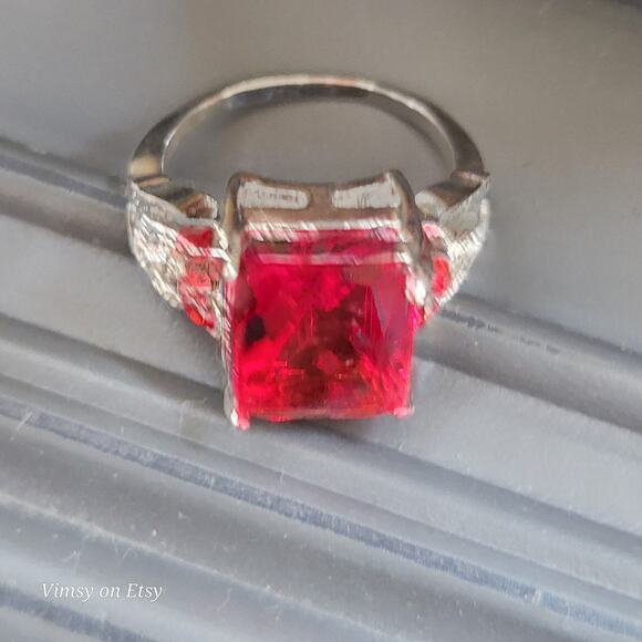 Sterling Silver Ring With Red Center Stone and Cubic Zirconia Accents Size 6 3/4 - Picture 6 of 10